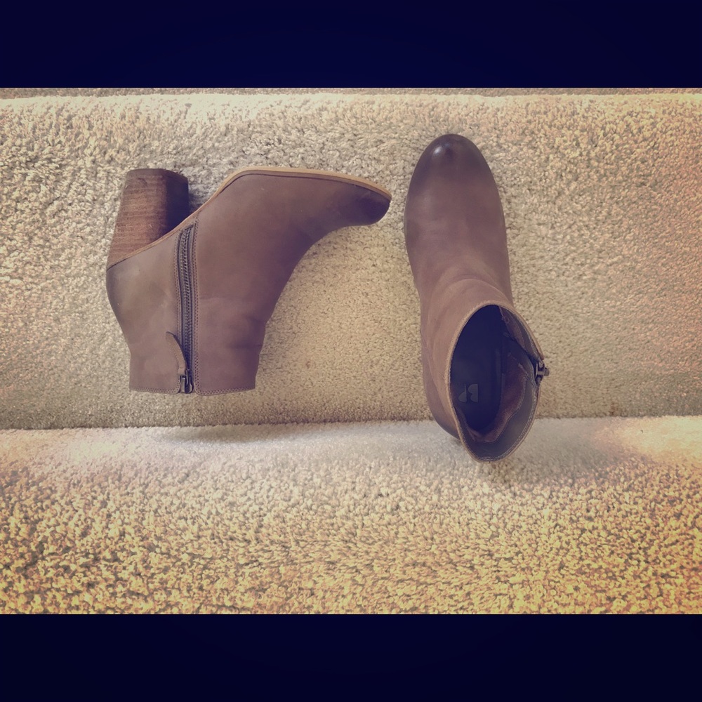 Leather booties. EUC